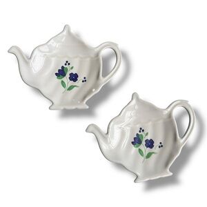 Vtg 80s Floral White blue floral Teapot Shaped tea rest set applause cottagecore